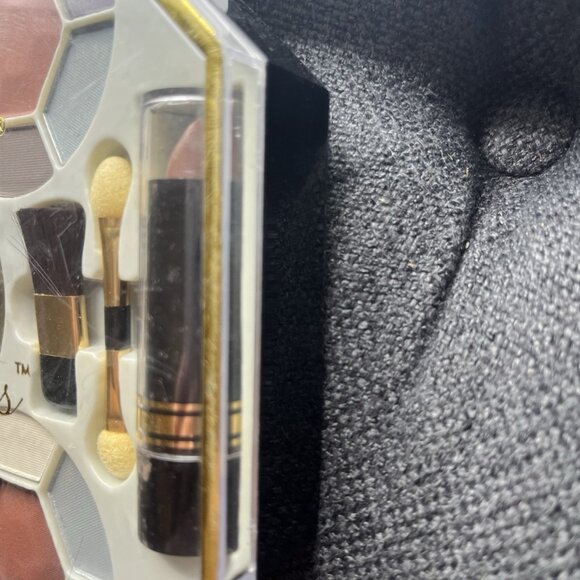 VTG  The Color Workshop /COLOR CLASSICS MAKEUP SET RARE FIND /COLLECTIBLE - Picture 16 of 16